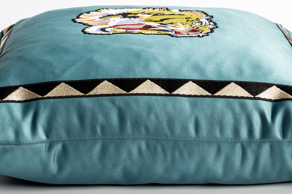 Blue satin lion Blue satin lion